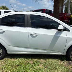 صورة 9 لـ 2017 Chevrolet SONIC PREMIER AUTO