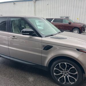 صورة 13 لـ 2022 LAND Rover RANGE ROVER SPORT SE