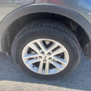 2015 FORD EXPLORER XLT 缩略图 18