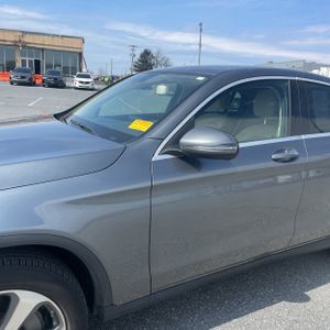 MERCEDES-BENZ GLC - 2