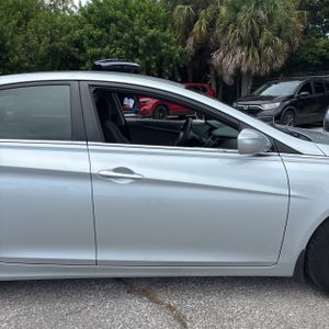 2013 Hyundai SONATA GLS thumbnail 11
