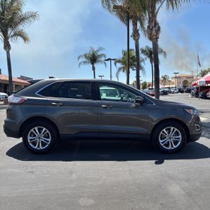 FORD EDGE SEL - 10