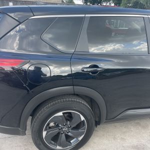 2024 Nissan ROGUE SV 照片 9