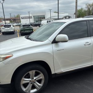 TOYOTA HIGHLANDER - 2