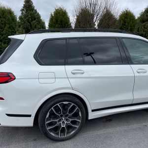 BMW X7 M60I - 9