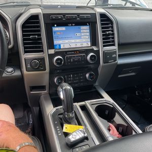 صورة مصغرة 38 لـ 2018 FORD F-150 LARIAT