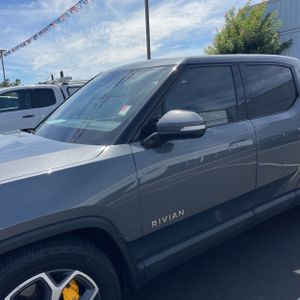 2022 Rivian R1T ADVENTURE 照片 2
