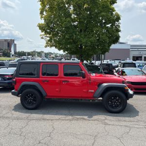 صورة 10 لـ 2018 JEEP WRANGLER UNLIMITED SPORT S