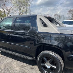 CHEVROLET AVALANCHE LT 1500 - 6
