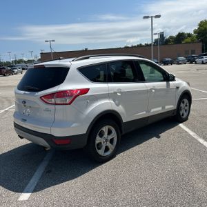 2016 FORD ESCAPE SE — фото 8