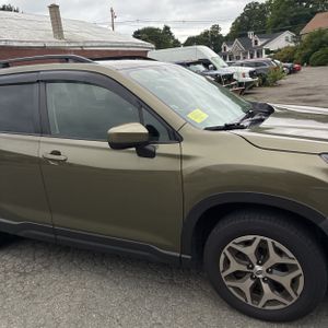 2024 Subaru FORESTER PREMIUM 缩略图 13