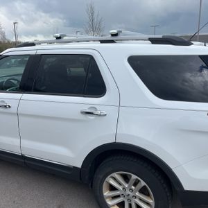FORD EXPLORER XLT - 6