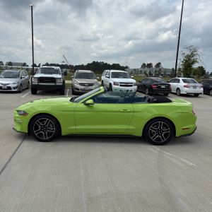 FORD MUSTANG ECOBOOST PREMIUM - 3