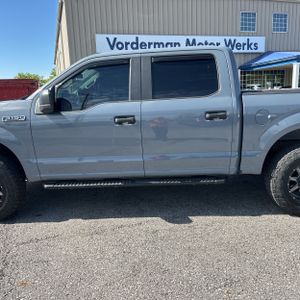 FORD F-150 XL - 4