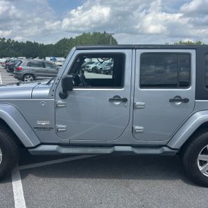 2013 JEEP WRANGLER UNLIMITED SAHARA — фото 4