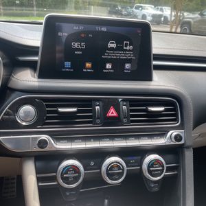 2020 Genesis G70 2.0T thumbnail 36