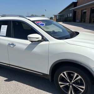 2018 Nissan ROGUE SL — миниатюра 13