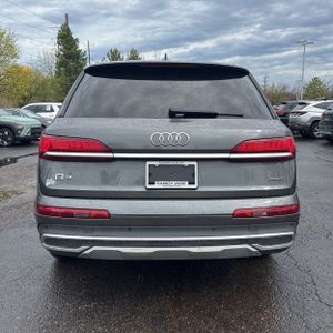 AUDI Q7 PREMIUM PLUS - 7
