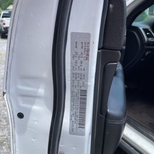 صورة مصغرة 51 لـ 2018 JEEP GRAND CHEROKEE LAREDO E