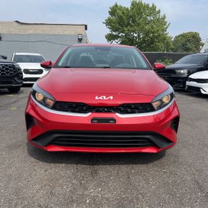2023 KIA FORTE LXS thumbnail 14