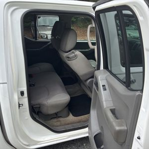 2012 Nissan FRONTIER SV — миниатюра 35