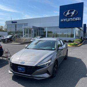 HYUNDAI ELANTRA SEL - 1