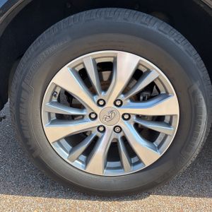 2015 Infiniti QX80 BASE — фото 19