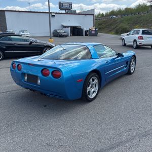 CHEVROLET CORVETTE BASE - 8