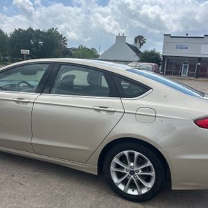 FORD FUSION HYBRID SE - 6