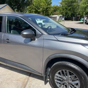 2021 Nissan ROGUE S — миниатюра 13