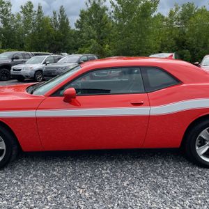 2022 Dodge CHALLENGER SXT 照片 4