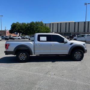 FORD F-150 RAPTOR - 10