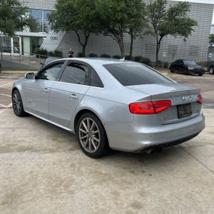 AUDI A4 2.0T PREMIUM - 5