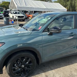 2024 Honda HR-V SPORT photo 2