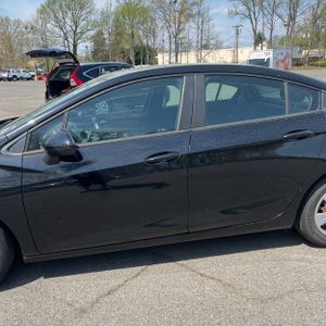 CHEVROLET CRUZE LS AUTO - 4