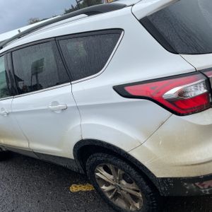 FORD ESCAPE SE - 6