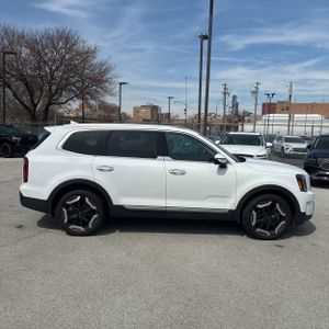 KIA TELLURIDE S - 10