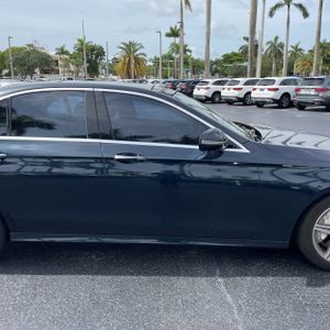 2017 Mercedes-BENZ E-CLASS — миниатюра 11