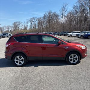 FORD ESCAPE SE - 10
