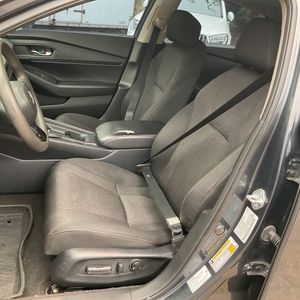 صورة مصغرة 31 لـ 2023 Honda ACCORD EX