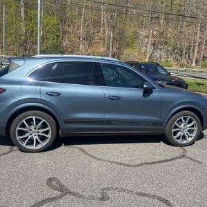 PORSCHE CAYENNE - 10