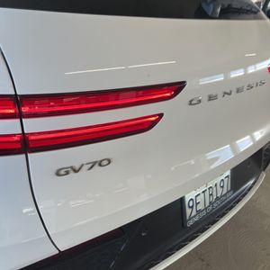 صورة 54 لـ 2023 Genesis GV70 2.5T STANDARD