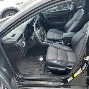 2017 Toyota COROLLA SE 照片 30
