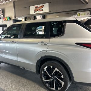 2022 Mitsubishi OUTLANDER SE — фото 6