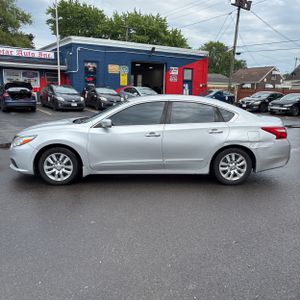 2016 Nissan ALTIMA 2.5 S photo 3