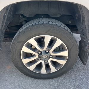 2019 Toyota TUNDRA LIMITED photo 18