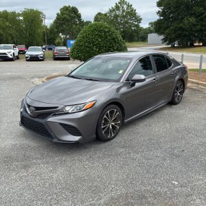 TOYOTA CAMRY - 1