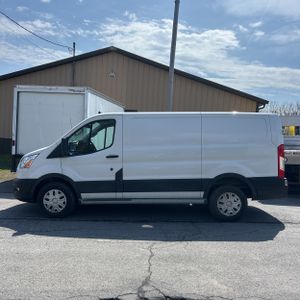 FORD TRANSIT 250 - 3