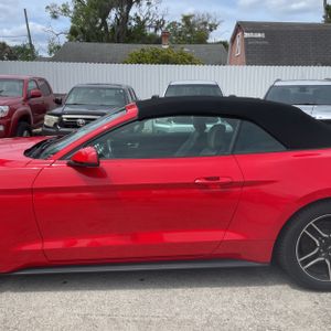 FORD MUSTANG ECOBOOST PREMIUM - 3