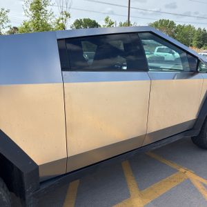 TESLA CYBERTRUCK BASE - 9